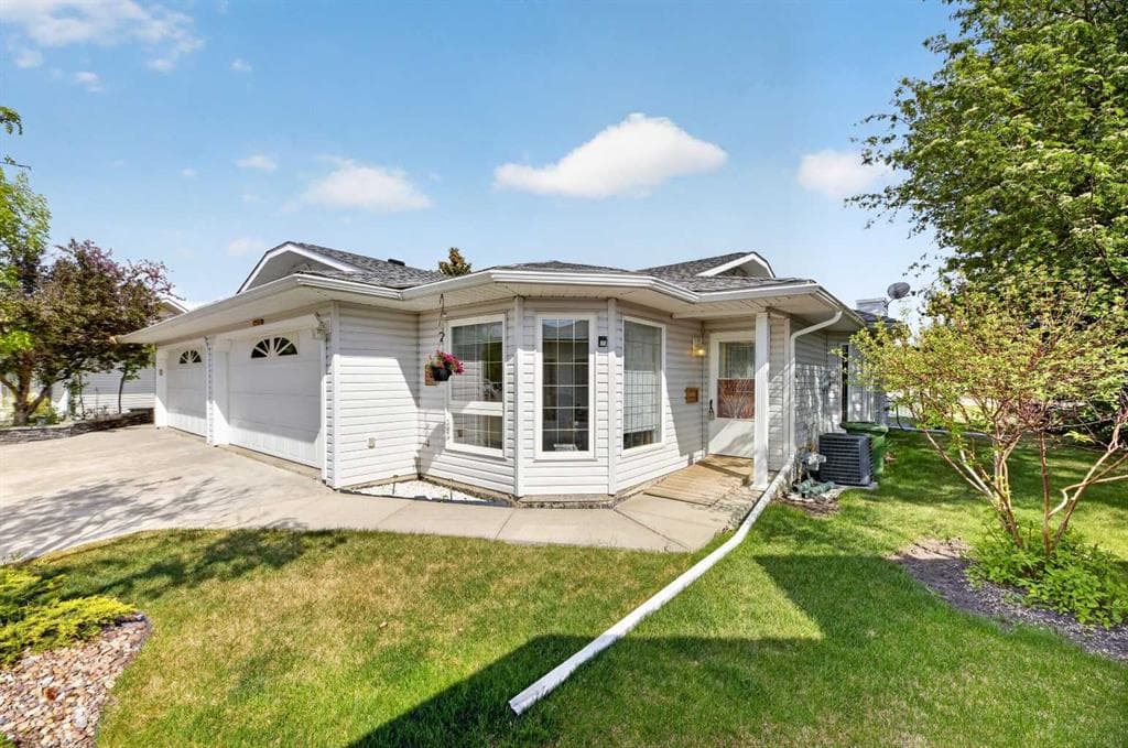 3-bed Semi-detached for sale at 5611 Sunrise Crescent, Olds