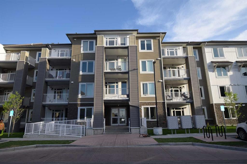 3-bed Apartment for sale at 2318, 6118 80, Calgary