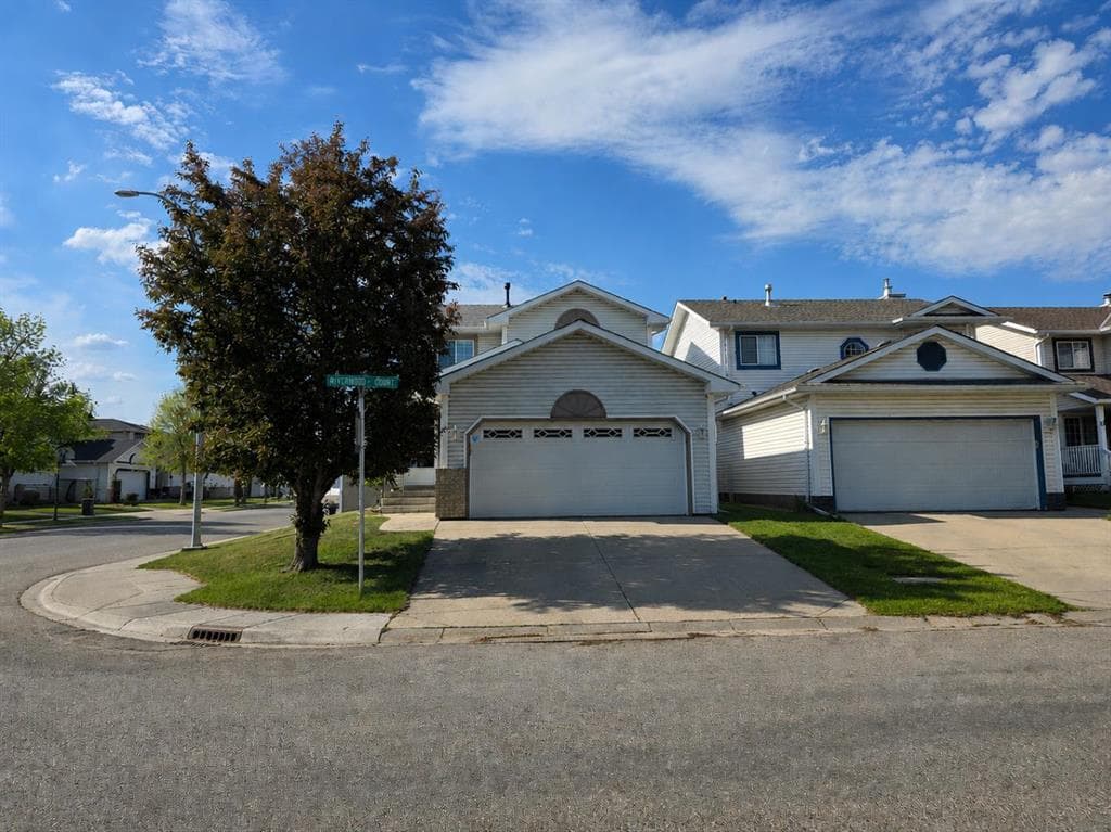 3-bed Detached for sale at 3 Riverwood Court SE, Calgary