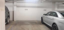 Thumbnail 37