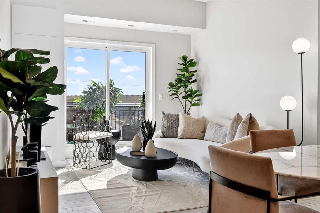 2-bed Apartment for sale at 408, 255 Les Jardins Park SE, Calgary