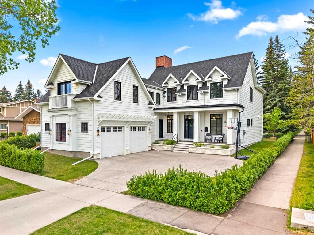 4-bed Detached for sale at 3731 37 Street NW, Calgary