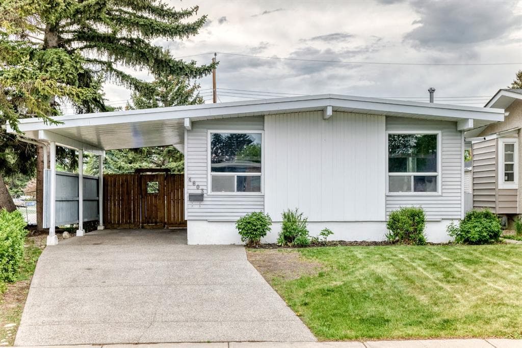4-bed Detached for sale at 4603 41 Street NW, Calgary