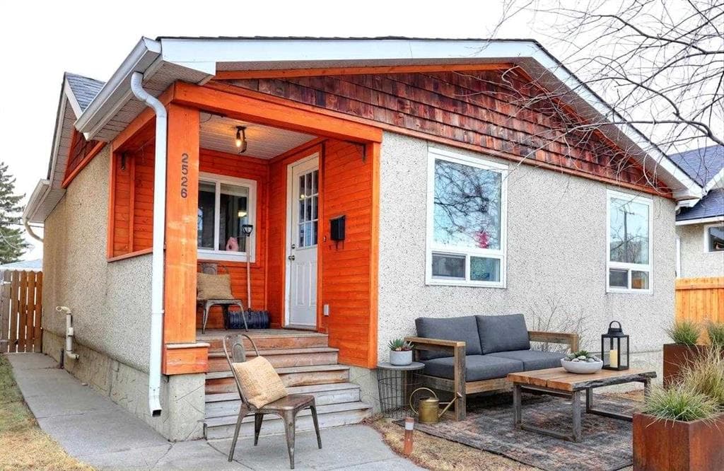 2-bed Detached for sale at 2526 16 Street SE, Calgary