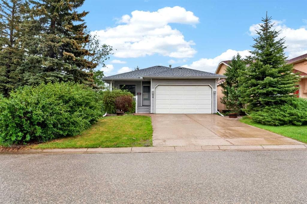 5-bed Detached for sale at 28 Shawfield Way SW, Calgary