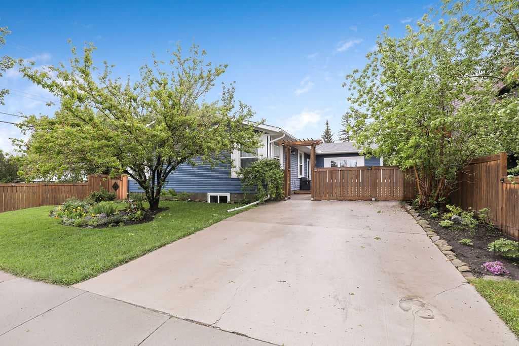 4-bed Detached for sale at 723 5 Avenue SW, High River