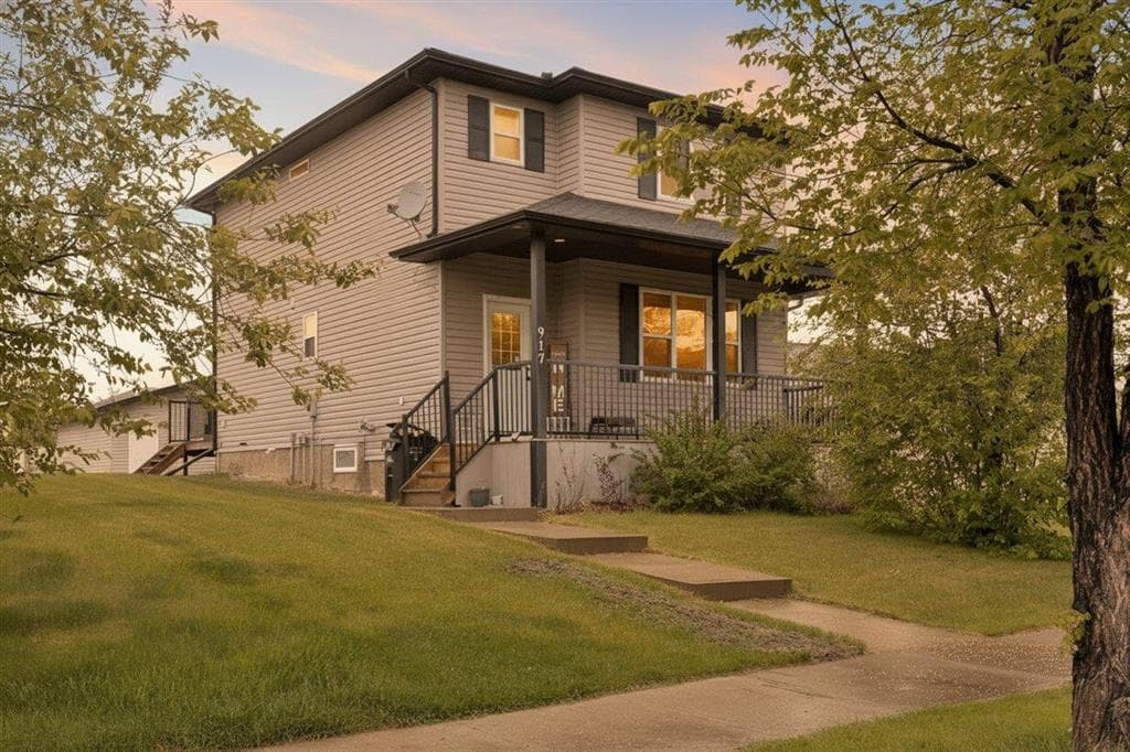 5-bed Detached for sale at 917 High Park Way NW, High River
