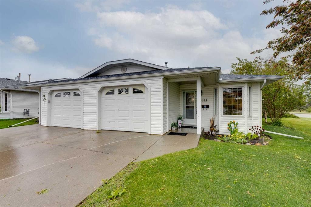 2-bed Semi-detached for sale at 5633 Sunrise Crescent, Olds