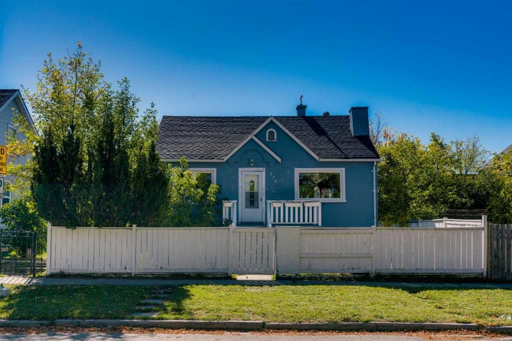 3-bed Detached for sale at 129 18 Avenue NW, Calgary