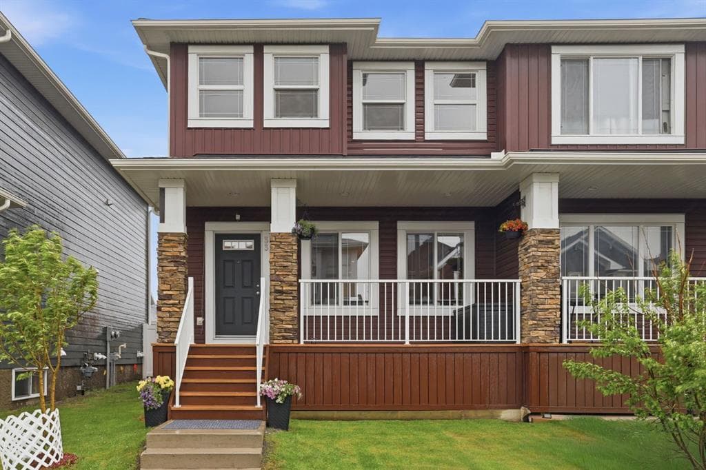 4-bed Semi-detached for sale at 33 Redstone Common NE, Calgary
