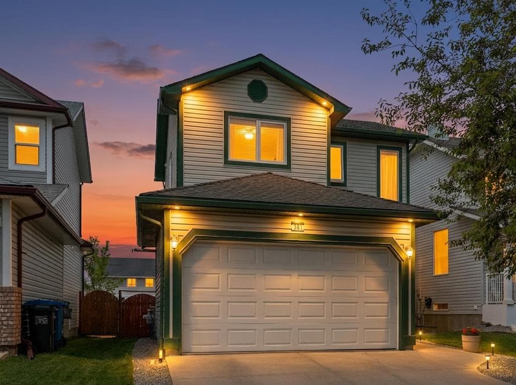 4-bed Detached for sale at 381 Silver Springs Way NW, Airdrie