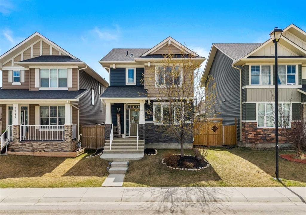 3-bed Detached for sale at 1717 Baywater Road SW, Airdrie