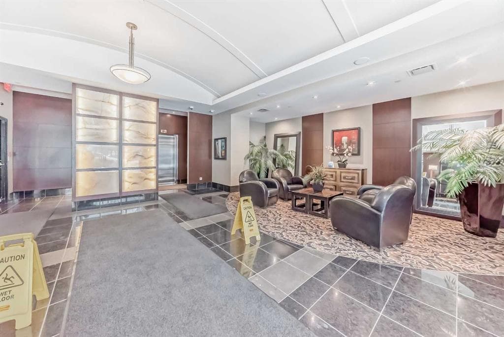 3-bed Apartment for sale at 2008, 920 5 Avenue SW, Calgary