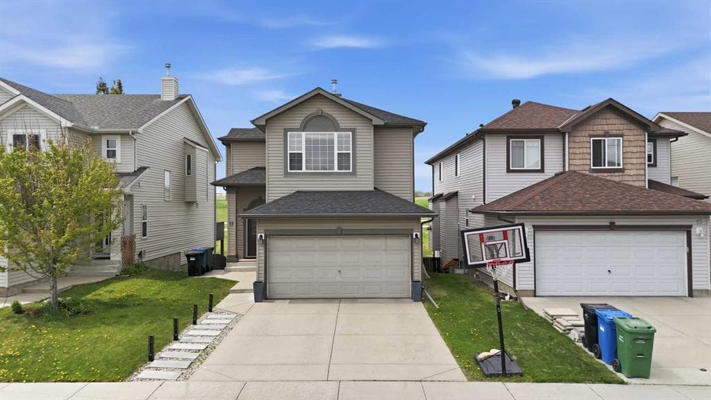 3-bed Detached for sale at 17 Bridlecrest Court SW, Calgary