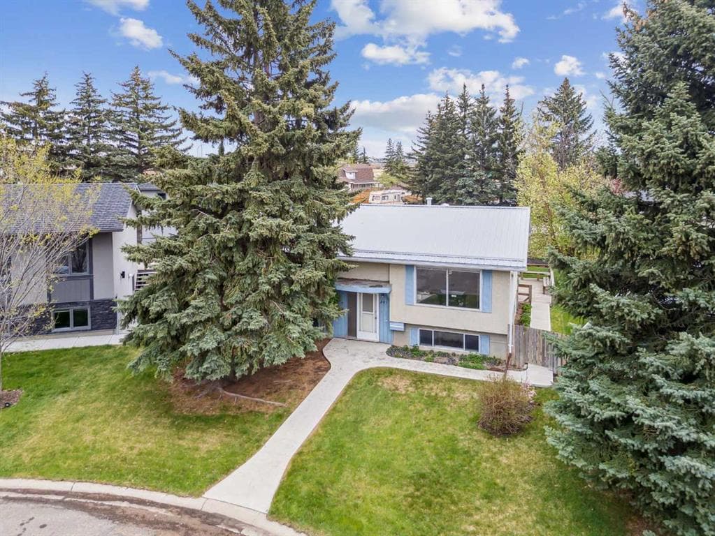 3-bed Detached for sale at 201 11 Avenue SW, High River