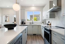 Thumbnail 16