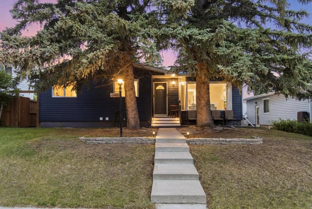 3-bed Detached for sale at 1140 105 Avenue SW, Calgary