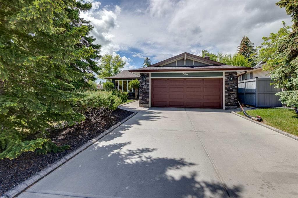 364 Silvergrove Place NW — photo 1