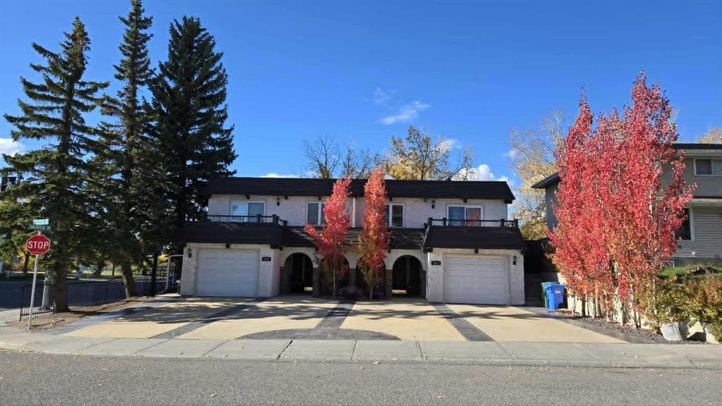 6-bed Duplex for sale at 5801/ 5803 Dalgleish Road NW, Calgary