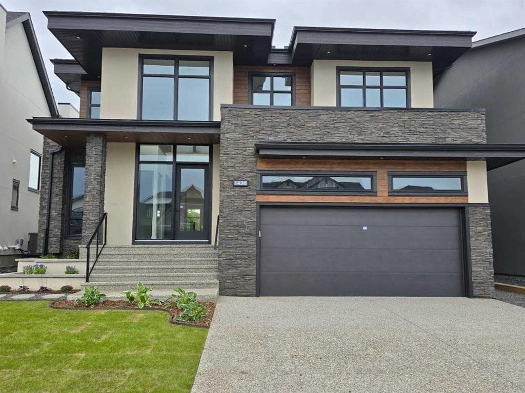 5-bed Detached for sale at 1436 Coopers Landing SW, Airdrie
