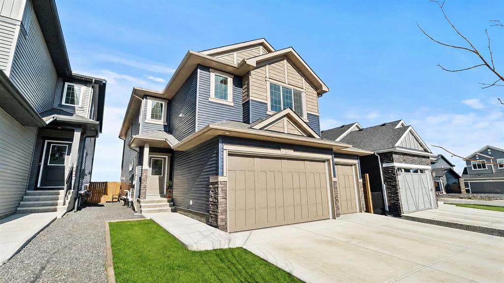 4-bed Detached for sale at 152 Threepoint Cove, Okotoks