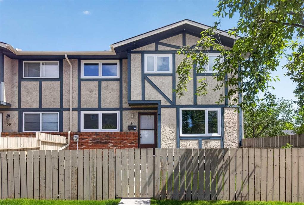 3-bed Townhouse for sale at 60S, 203 Lynnview Road SE, Calgary