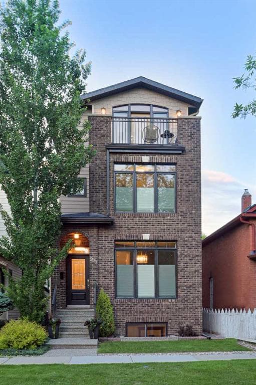5-bed Detached for sale at 922 5 Street NW, Calgary