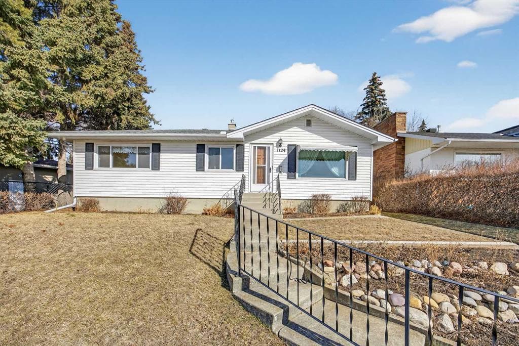 4-bed Detached for sale at 1124 31 Avenue NW, Calgary