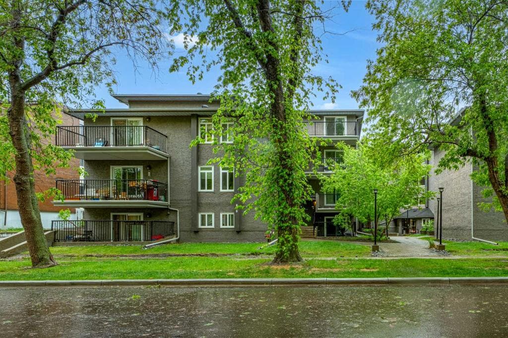 1-bed Apartment for sale at 208, 819 4A Street NE, Calgary
