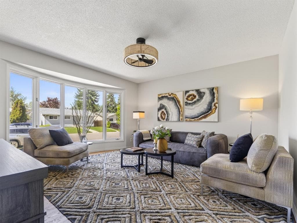 3-bed Detached for sale at 847 Raynard Crescent SE, Calgary