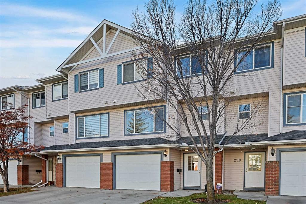 3-bed Townhouse for sale at 258 Rocky Ridge Court NW, Calgary