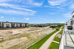 Thumbnail 28