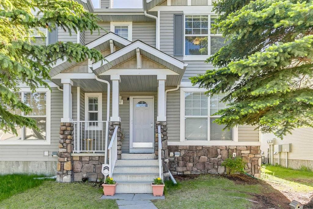 4-bed Townhouse for sale at 36 West Springs Way SW, Calgary