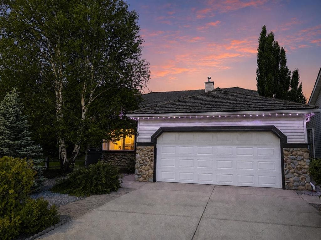 3-bed Detached for sale at 69 Chaparral Villas SE, Calgary