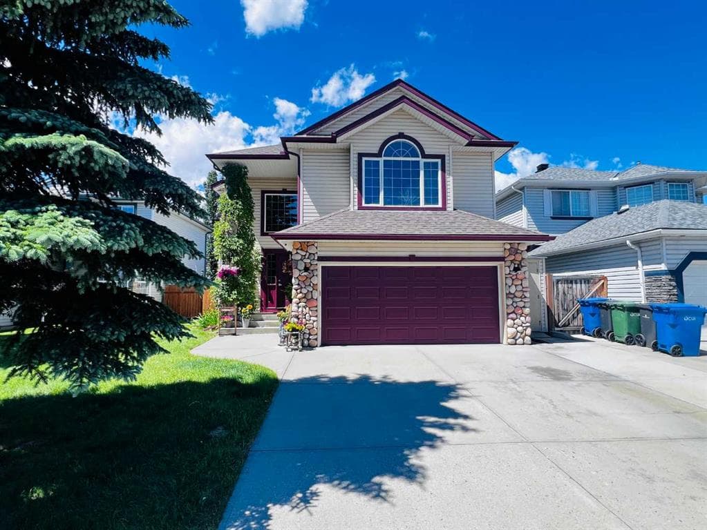 3-bed Detached for sale at 251 Lakeview Cove, Chestermere