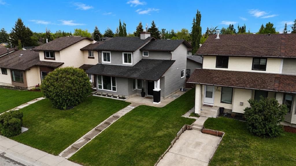 2-bed Detached for sale at 2129 Summerfield Boulevard SE, Airdrie