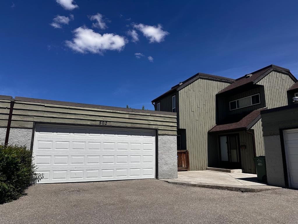 2-bed Townhouse for sale at 502, 5660 23 Avenue NE, Calgary