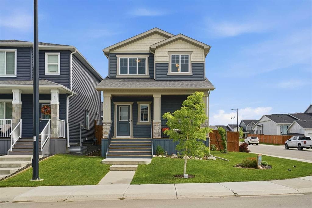 4-bed Detached for sale at 30 Juniper Street, Okotoks