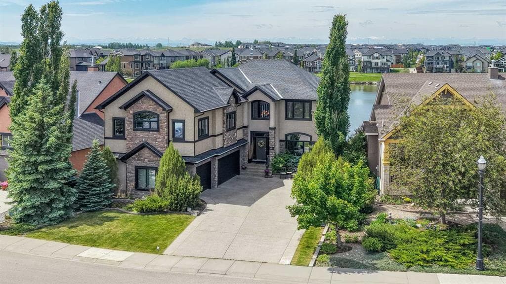 5-bed Detached for sale at 461 Rainbow Falls Way, Chestermere