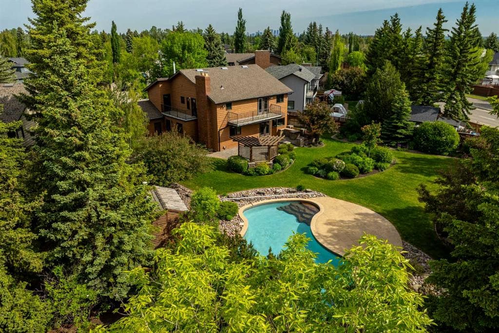 7-bed Detached for sale at 168 Canterville Drive SW, Calgary