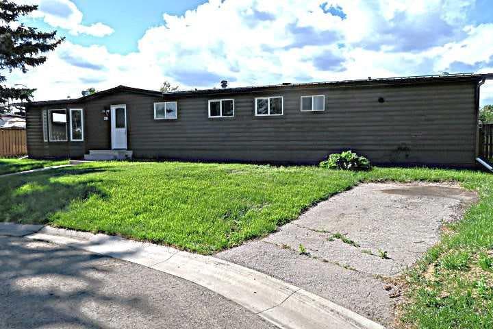 3-bed Detached for sale at 28 Riley Street NE, High River