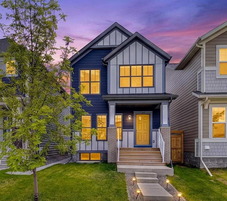 3-bed Detached for sale at 170 Magnolia Square SE, Calgary