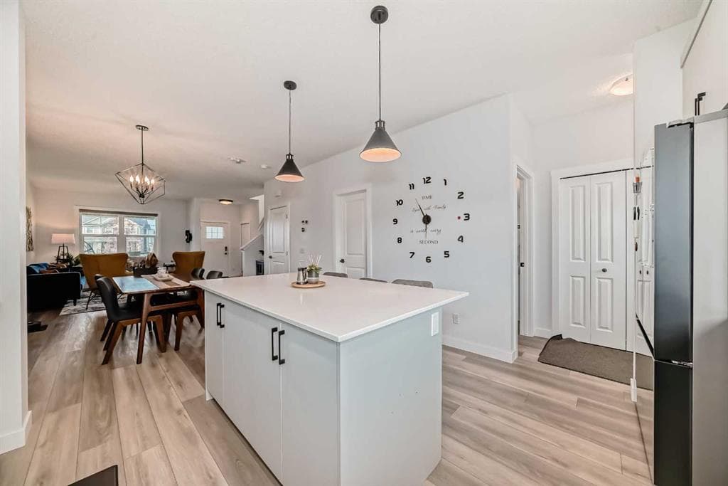 3-bed Semi-detached for sale at 114 Midgrove SW, Airdrie