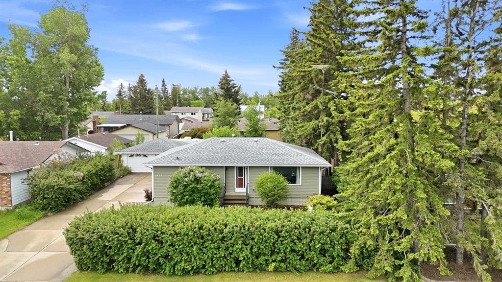 5-bed Detached for sale at 5413 54 Street, Olds