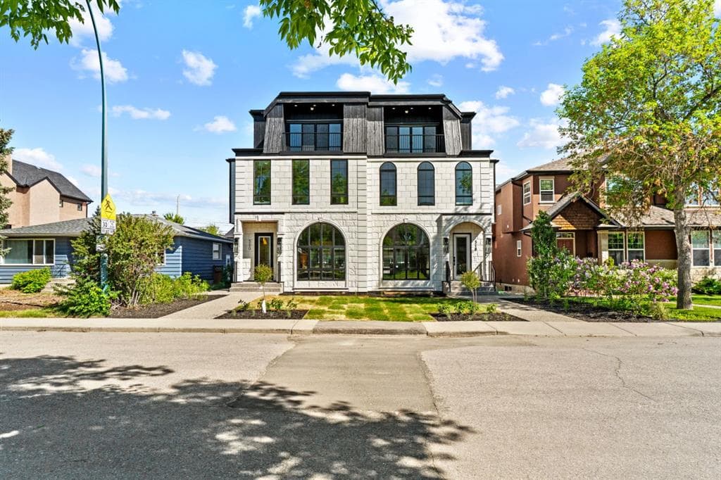 6-bed Semi-detached for sale at 520 34A Street NW, Calgary