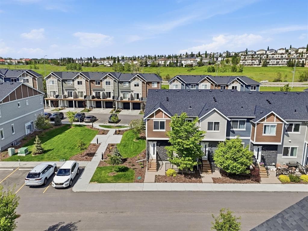 2-bed Townhouse for sale at 15 Tuscany Summit Square NW, Calgary
