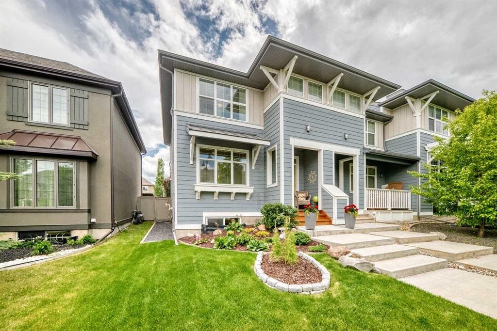 3-bed Townhouse for sale at 67 Mahogany Drive SE, Calgary