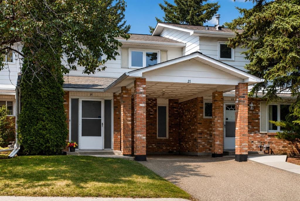 3-bed Townhouse for sale at 21, 2815 Palliser Drive SW, Calgary