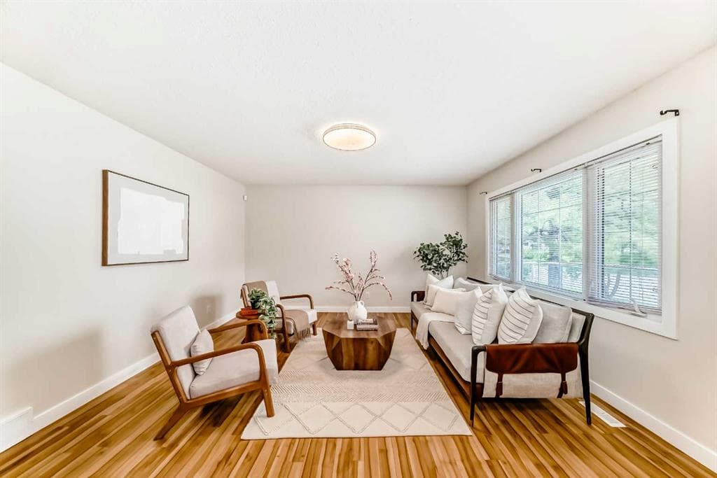 5-bed Detached for sale at 6607 Malvern Road NE, Calgary