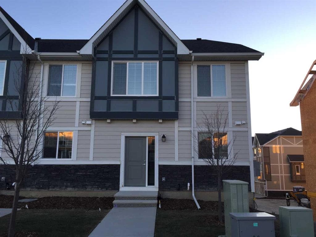 3-bed Townhouse for sale at 972 Nolan Hill Boulevard NW, Calgary